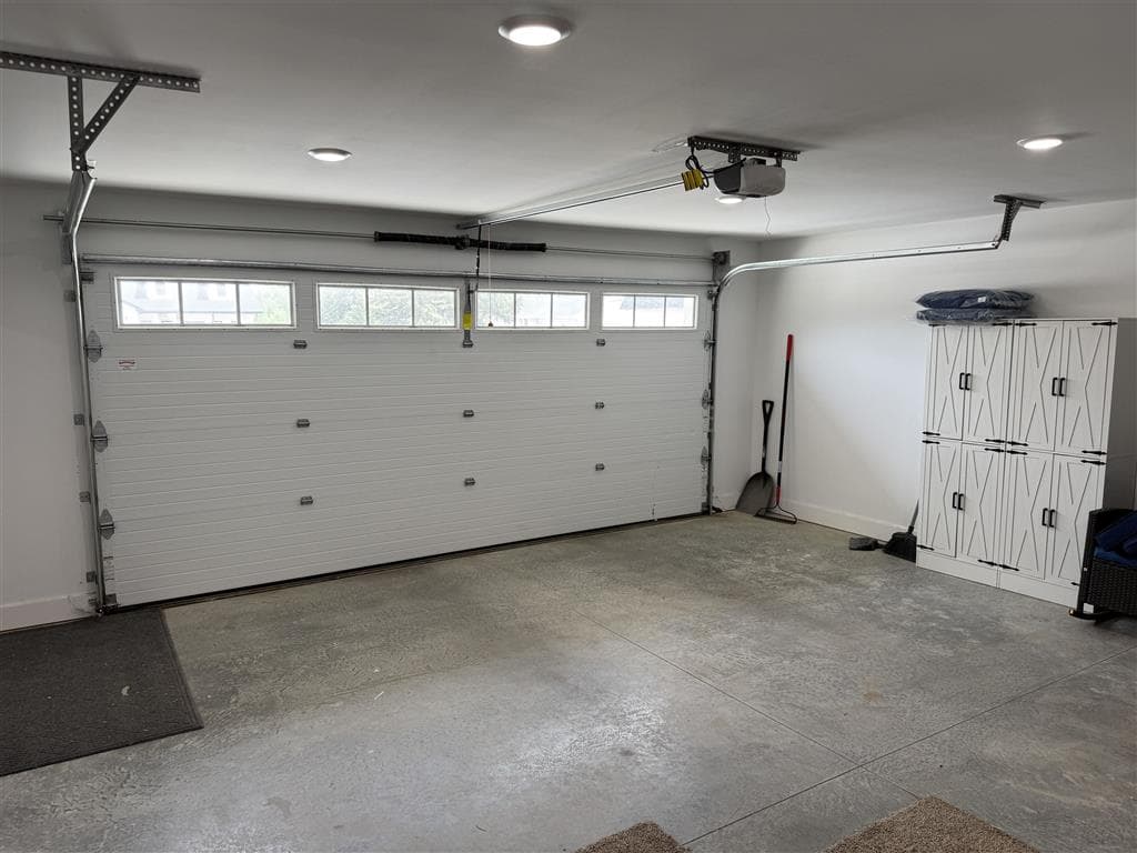 742 N Clark St — photo 17 of 17
