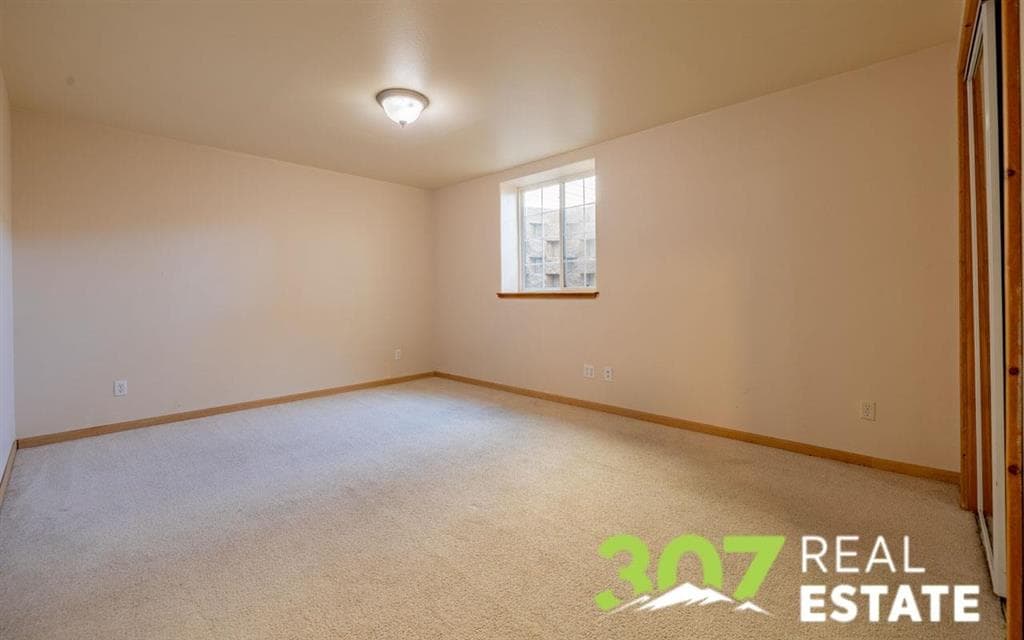 2830 Lincoln Ave — photo 19 of 25