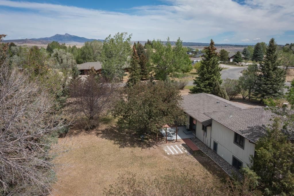 2305 Tresler Ave — photo 7 of 25