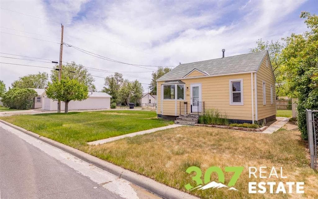 354 W 4th St — photo 11 of 25