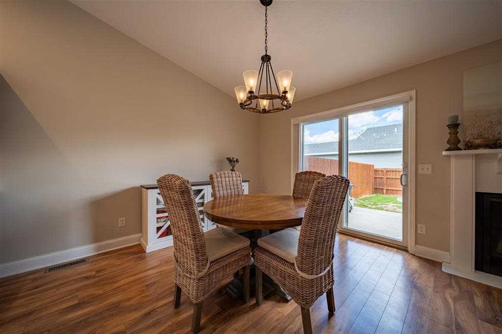2925 Kent Ave — photo 12 of 25