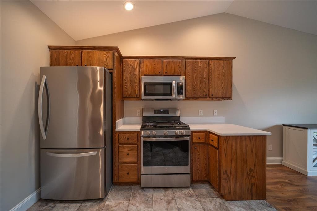 2925 Kent Ave — photo 16 of 25