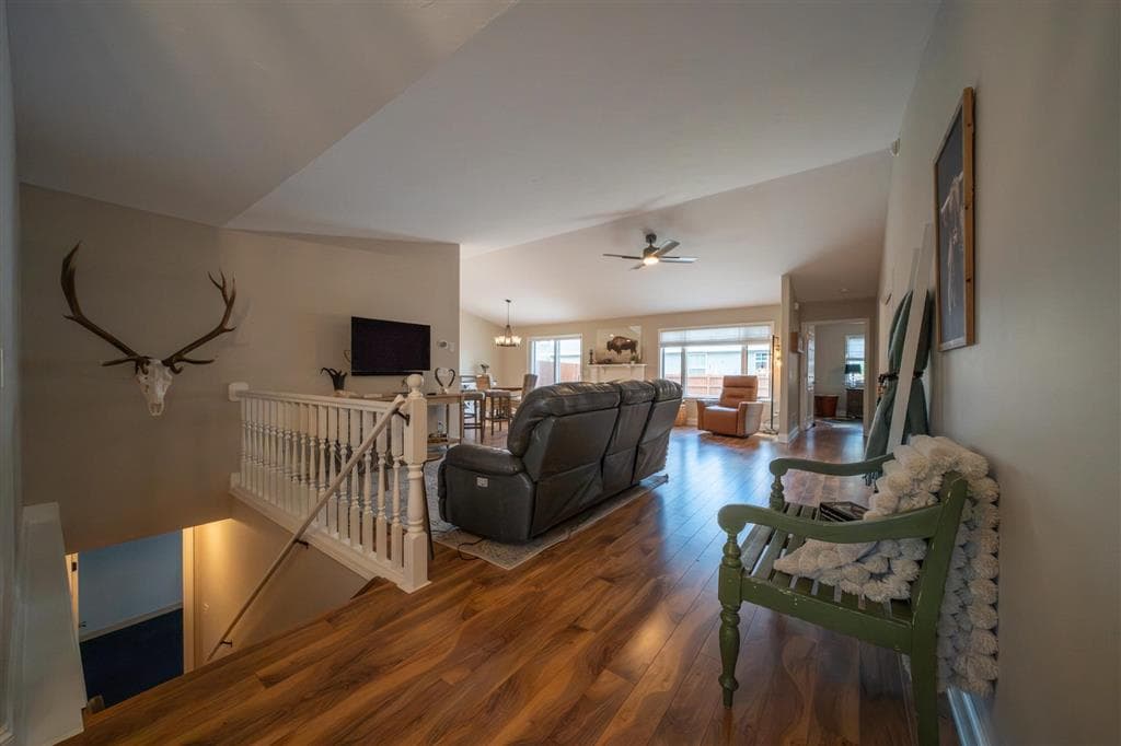 2925 Kent Ave — photo 4 of 25