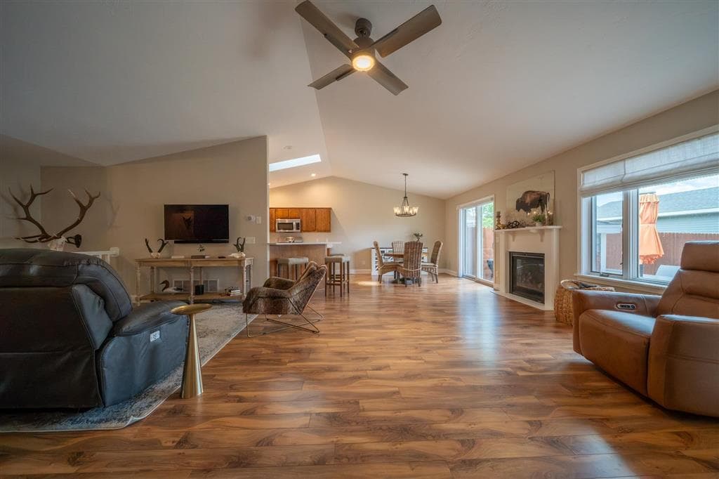 2925 Kent Ave — photo 5 of 25