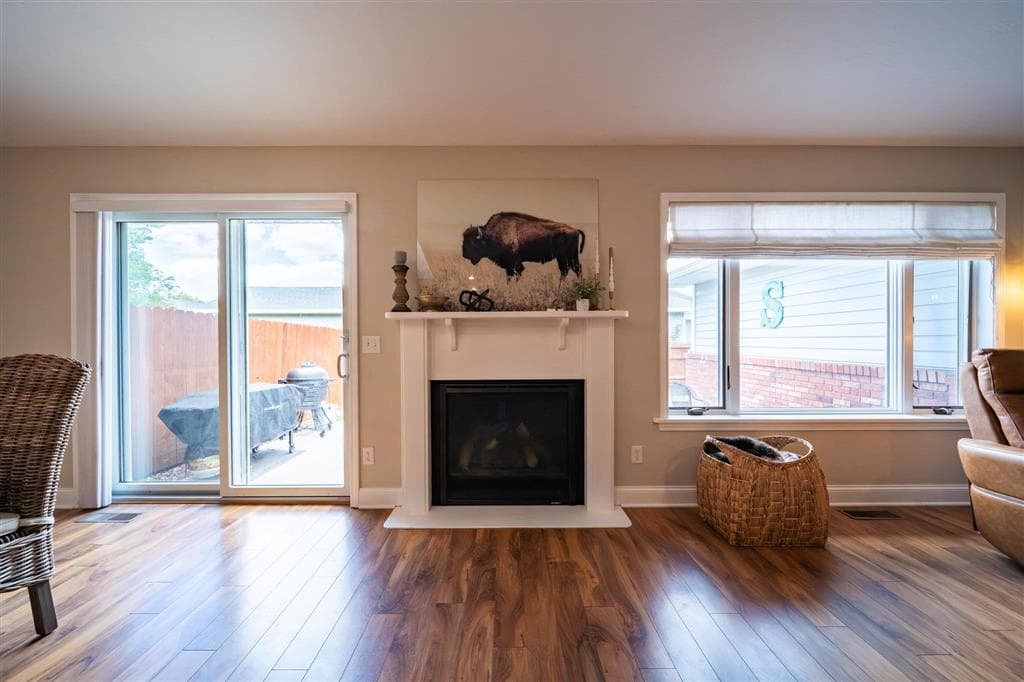 2925 Kent Ave — photo 9 of 25
