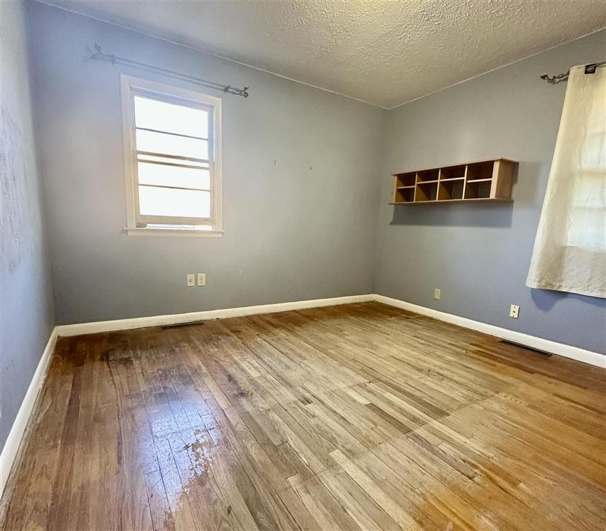 700 Holly Ave — photo 14 of 22
