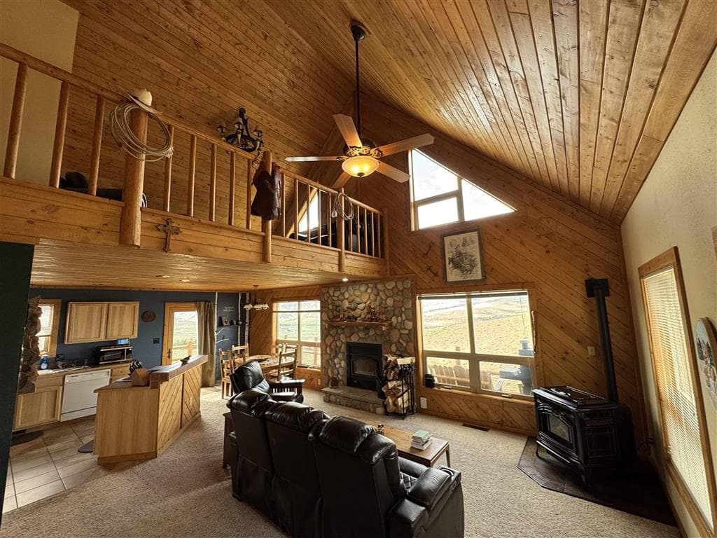 174 Hawk Dr — photo 2 of 25