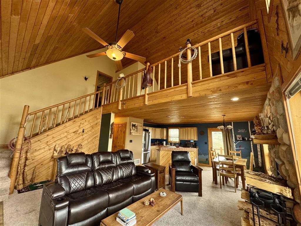 174 Hawk Dr — photo 3 of 25