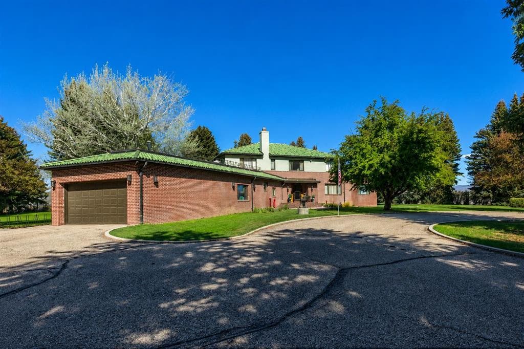 625 Skyline Dr — photo 7 of 25