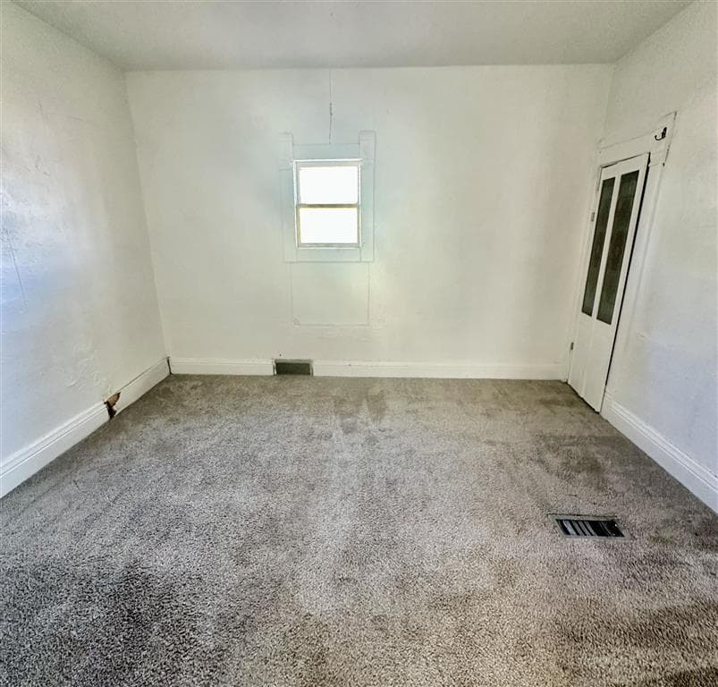 212 Robertson Ave — photo 11 of 18