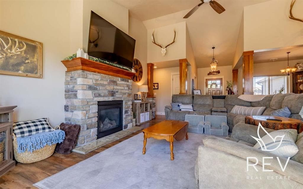 3008 Hardpan Ave — photo 13 of 25