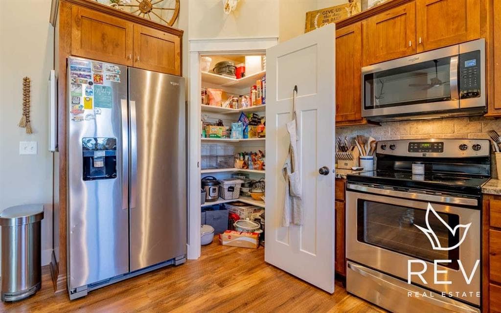 3008 Hardpan Ave — photo 8 of 25