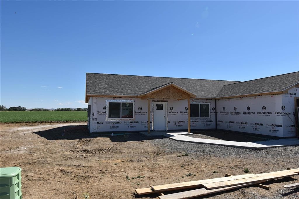 1026 Reagan Street — photo 2 of 2