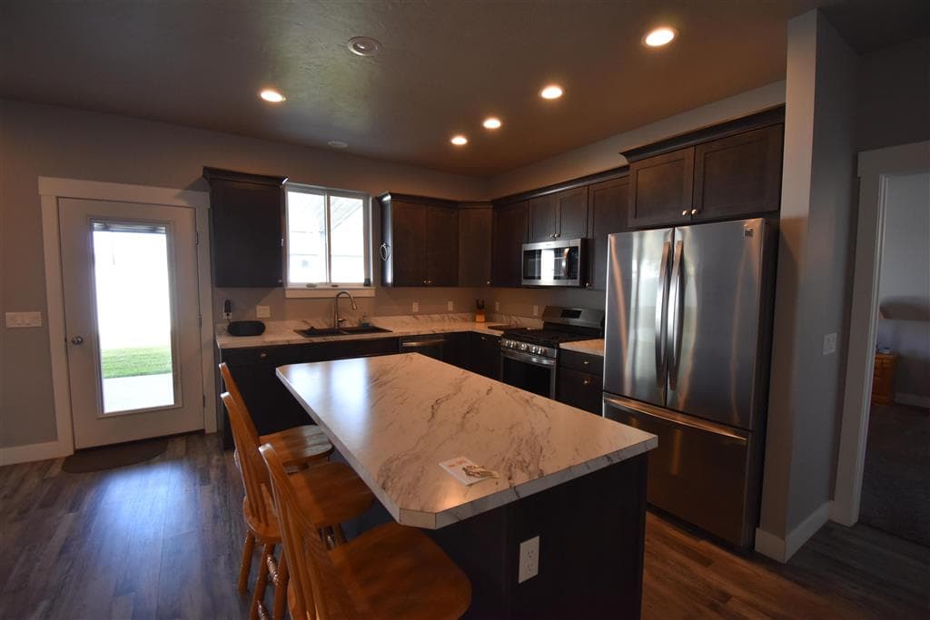 158 S Cedarwood Dr — photo 13 of 25