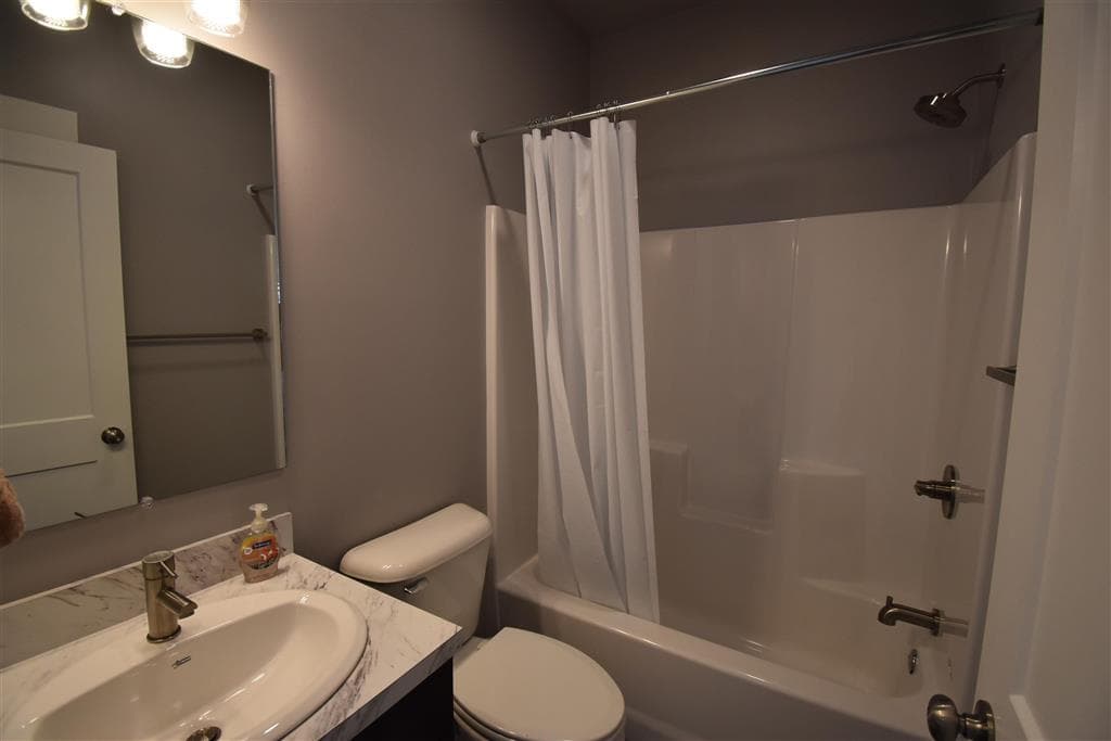 158 S Cedarwood Dr — photo 18 of 25