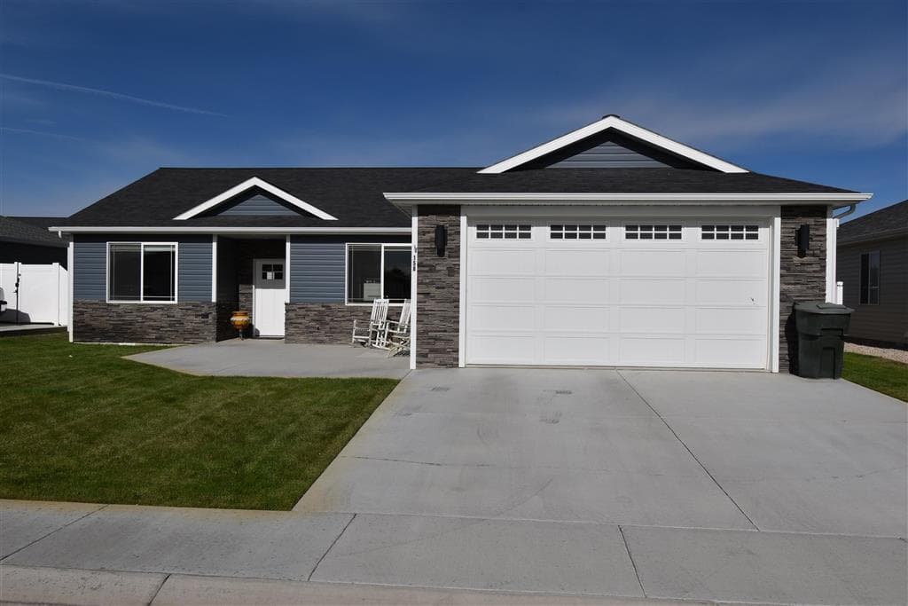 158 S Cedarwood Dr — photo 3 of 25