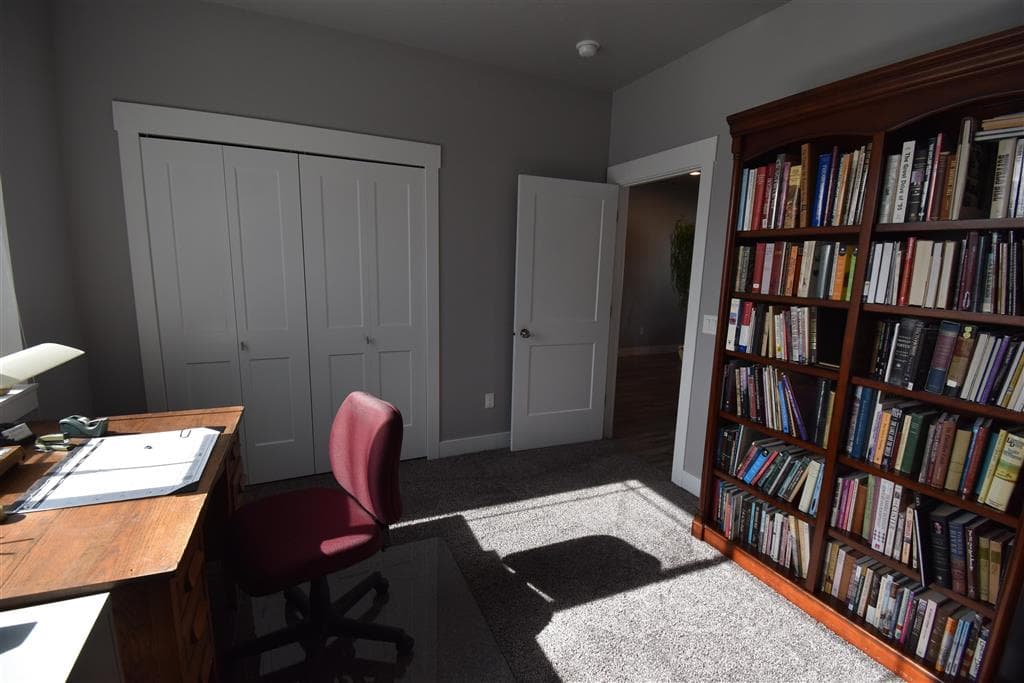 158 S Cedarwood Dr — photo 22 of 25