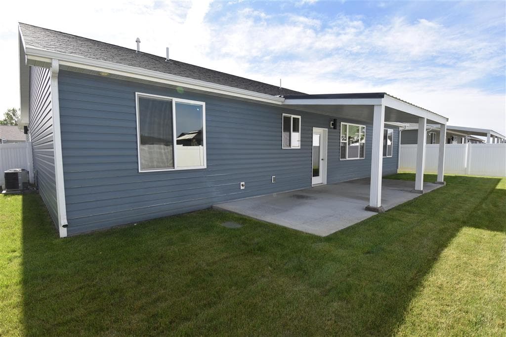158 S Cedarwood Dr — photo 8 of 25