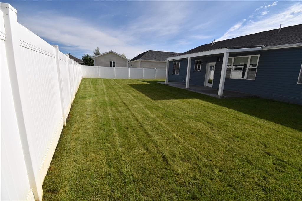 158 S Cedarwood Dr — photo 10 of 25