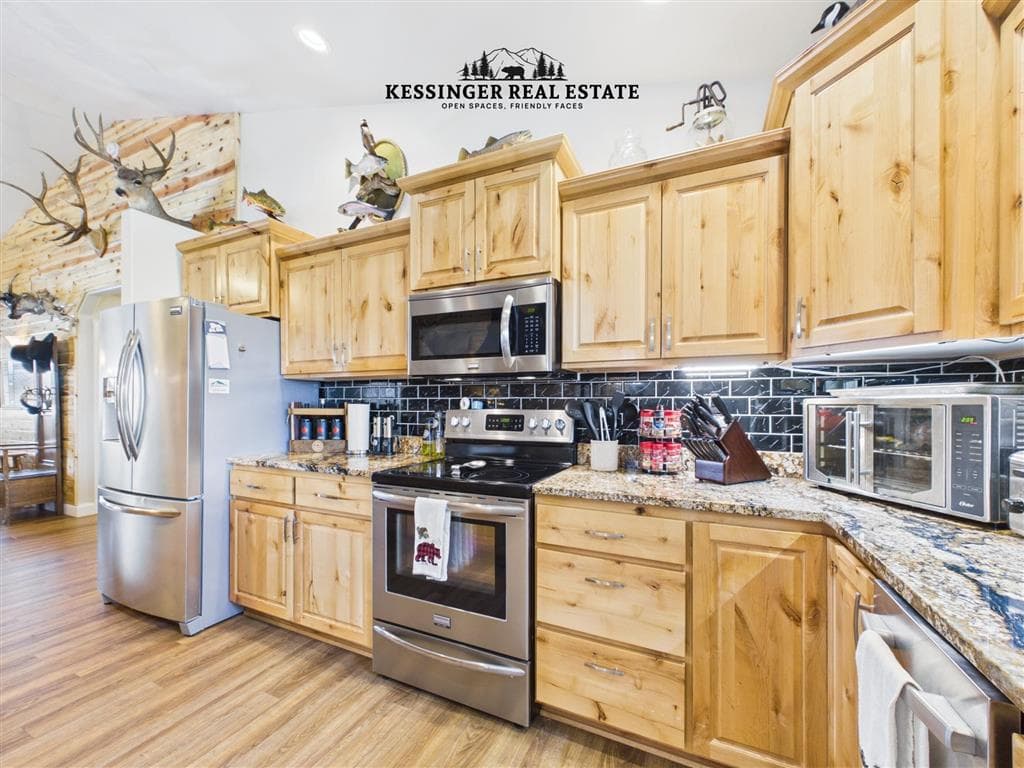 3532 Maple Leaf Ave — photo 13 of 25