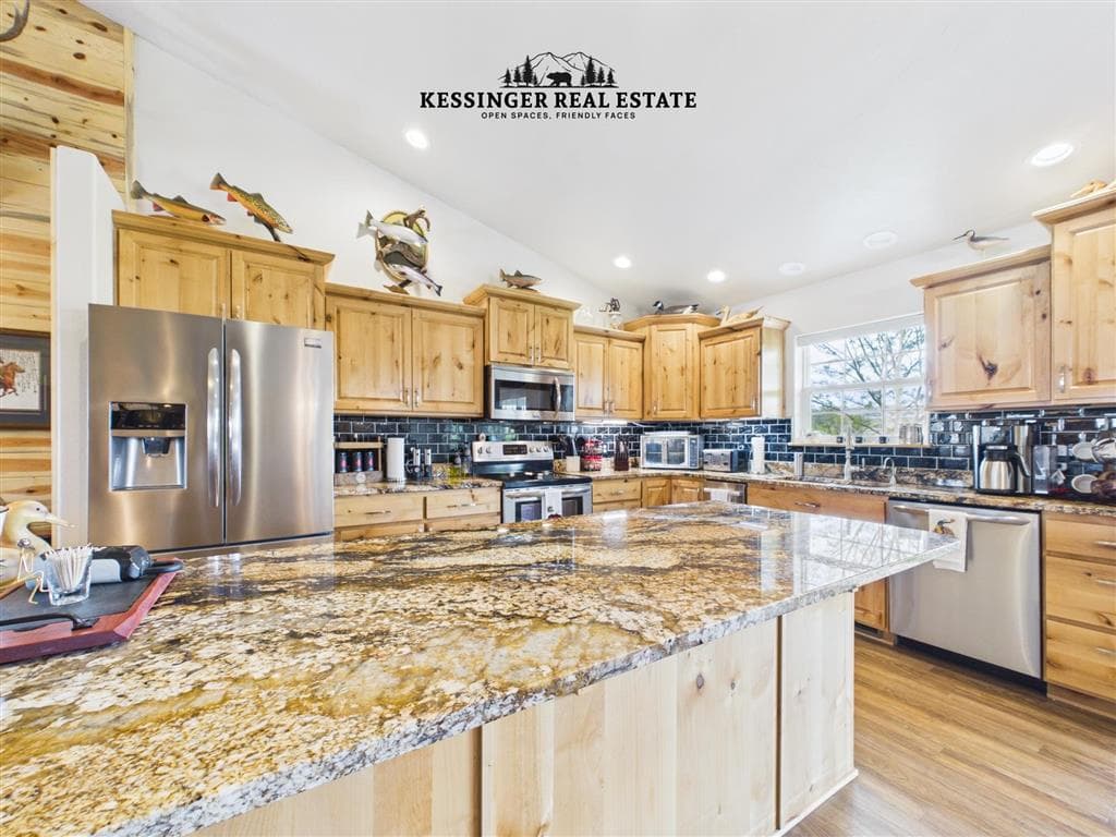 3532 Maple Leaf Ave — photo 10 of 25