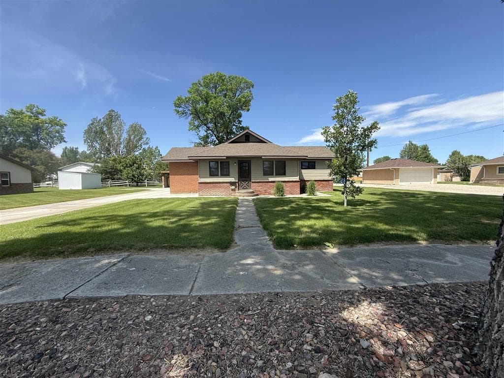 764 Shoshone Ave — photo 2 of 25