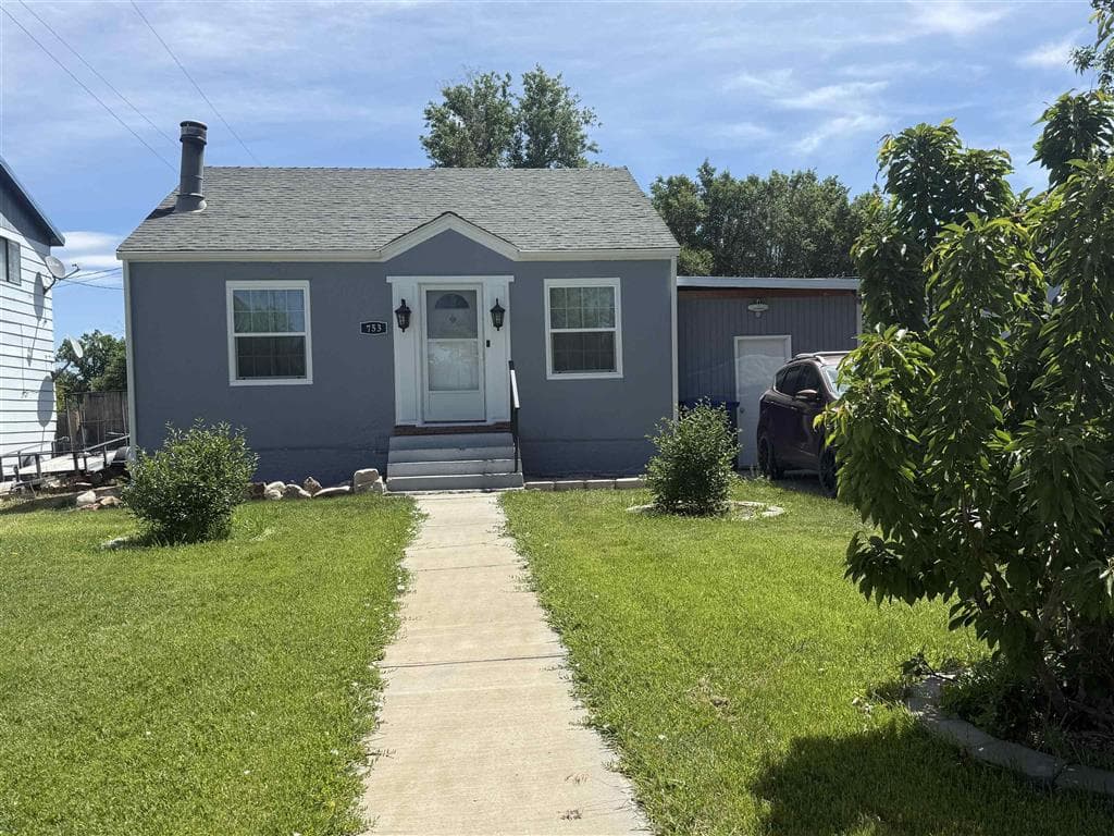 753 Kansas Ave — photo 2 of 25