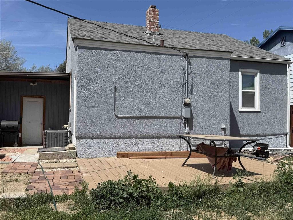 753 Kansas Ave — photo 4 of 25