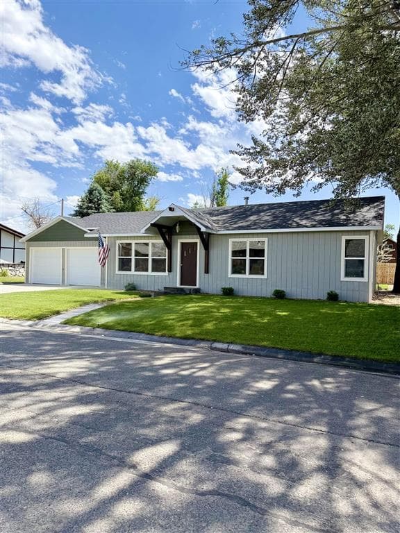 207 6th Ave N