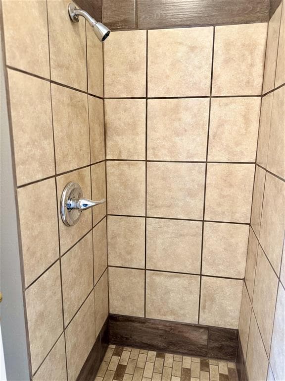 207 6th Ave N — photo 15 of 25