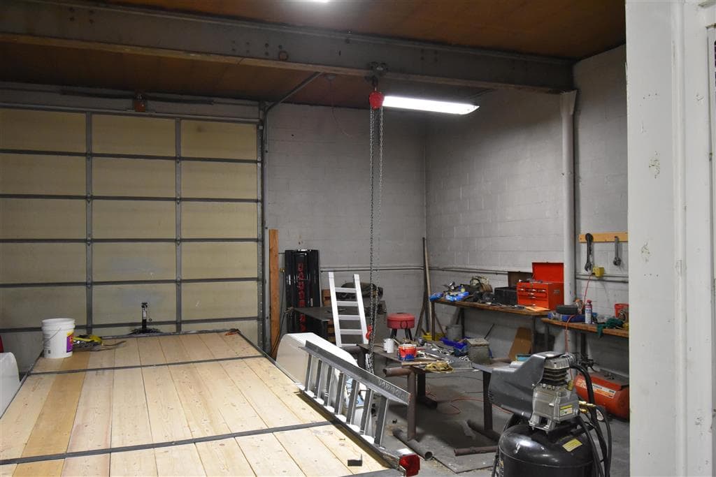 118 S Gilbert St — photo 6 of 10