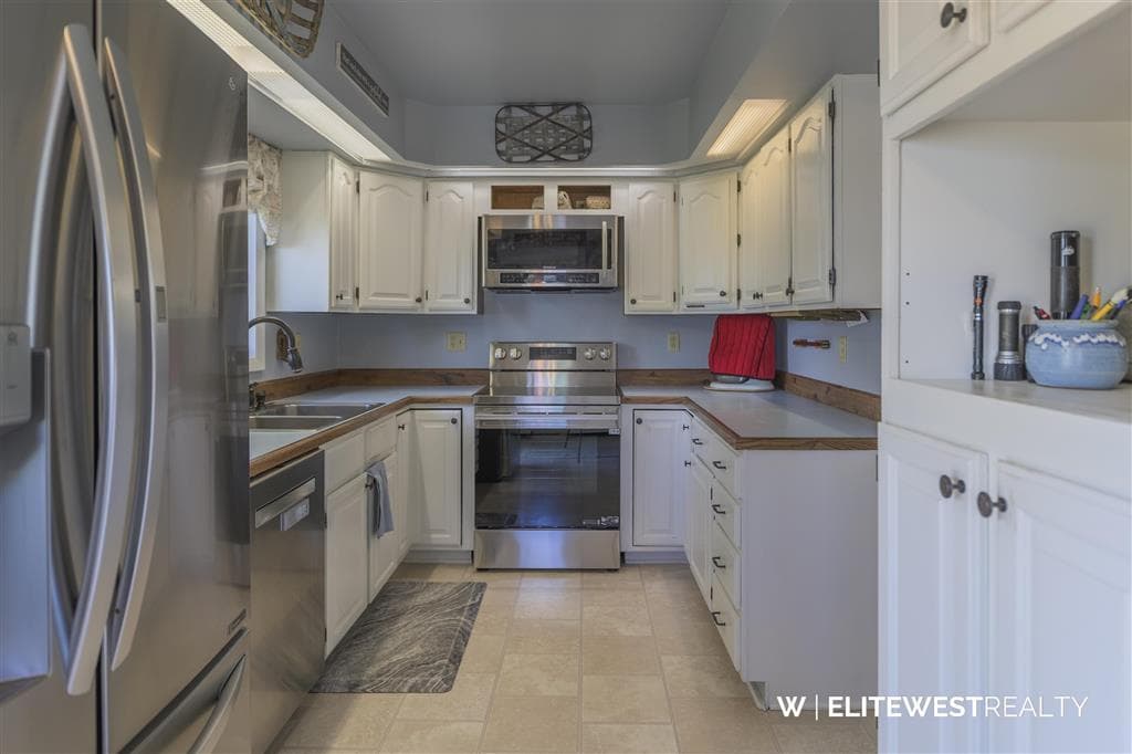 807 Road 8 1/2 — photo 14 of 25