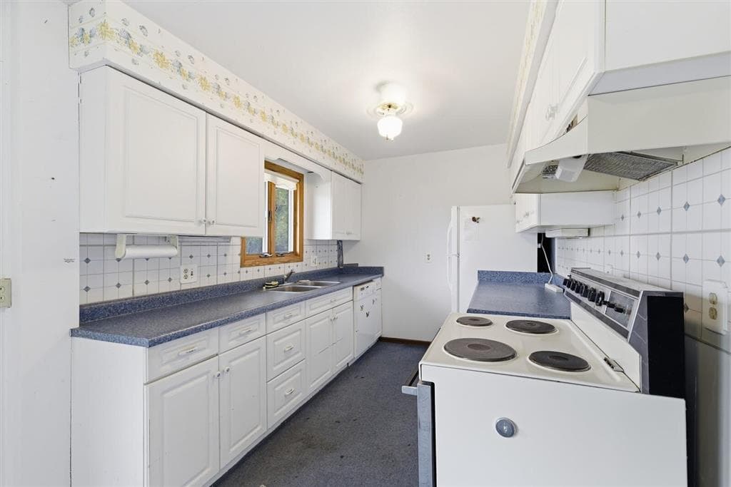 121 Buena Vista Ave — photo 14 of 25