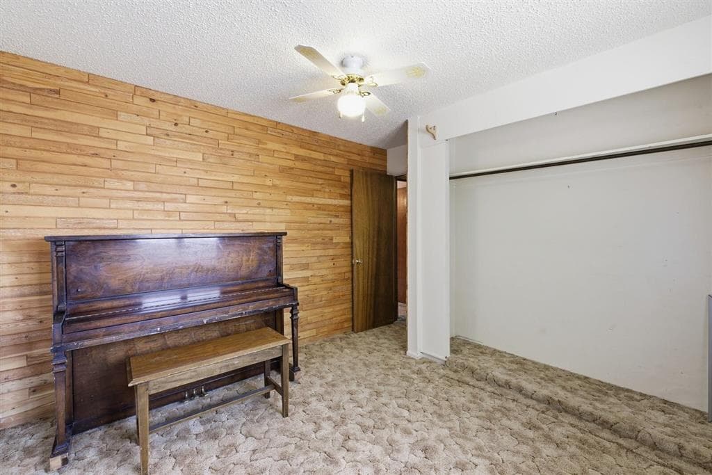 121 Buena Vista Ave — photo 4 of 25