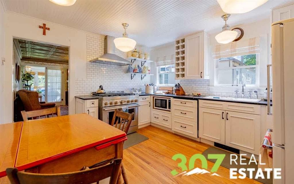 916 Canyon Ave — photo 14 of 25