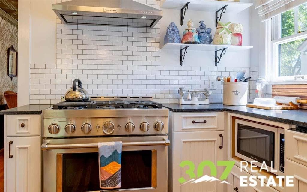 916 Canyon Ave — photo 18 of 25