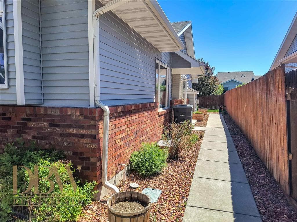 1208 Sage Brush St — photo 4 of 25