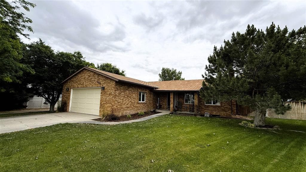 406 Meadowlark Lane — photo 2 of 25