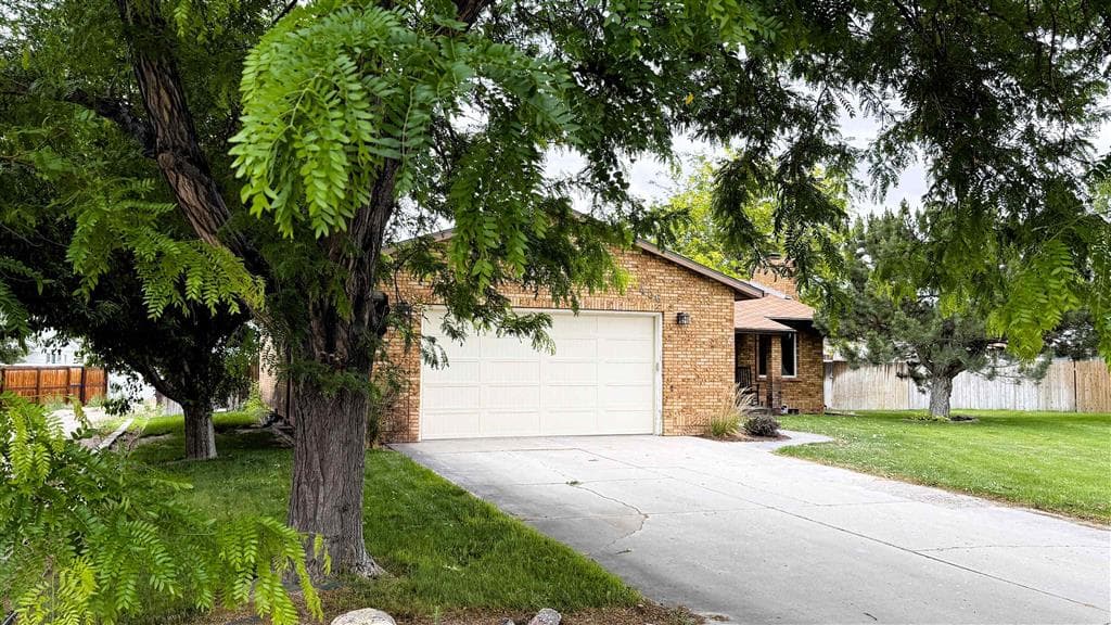 406 Meadowlark Lane — photo 4 of 25