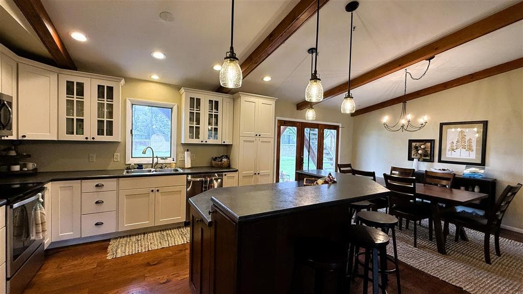 406 Meadowlark Lane — photo 9 of 25