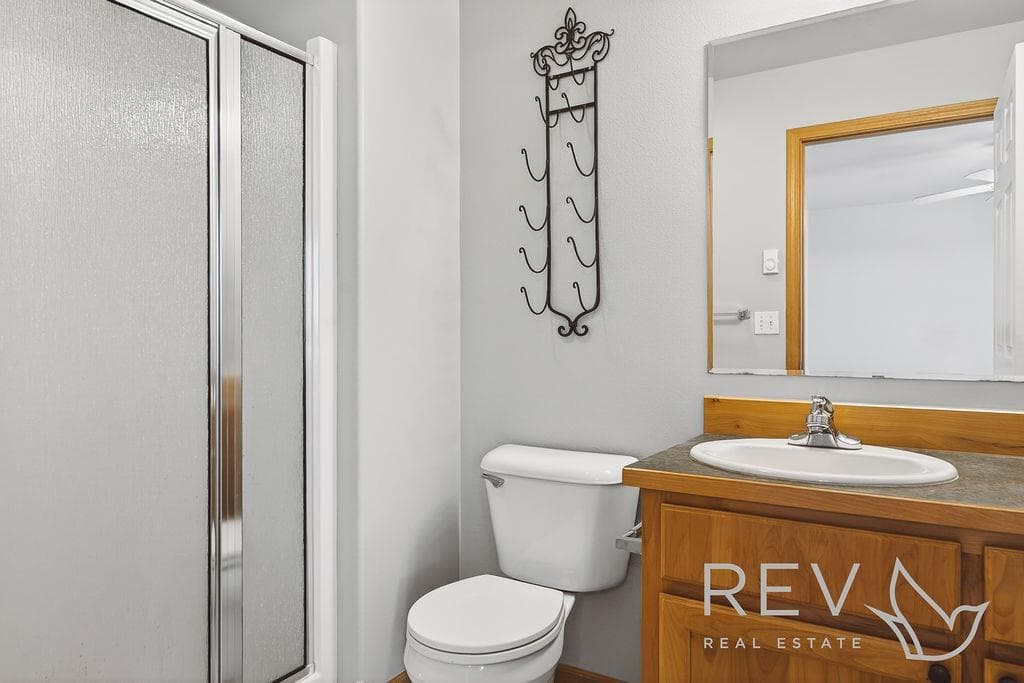 2844 Kent Ave — photo 11 of 18