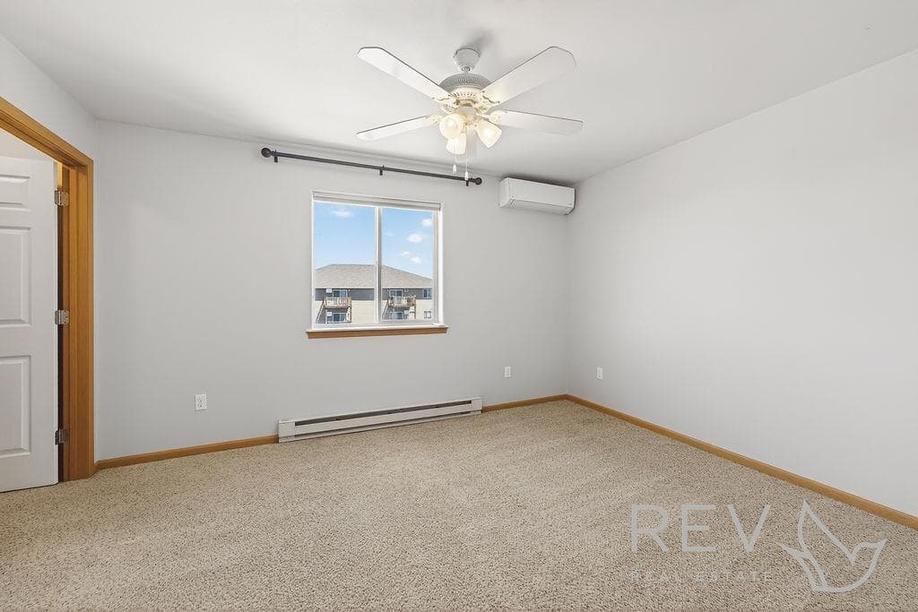 2844 Kent Ave — photo 9 of 18