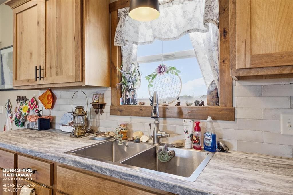 8 Lakota Ct — photo 10 of 25