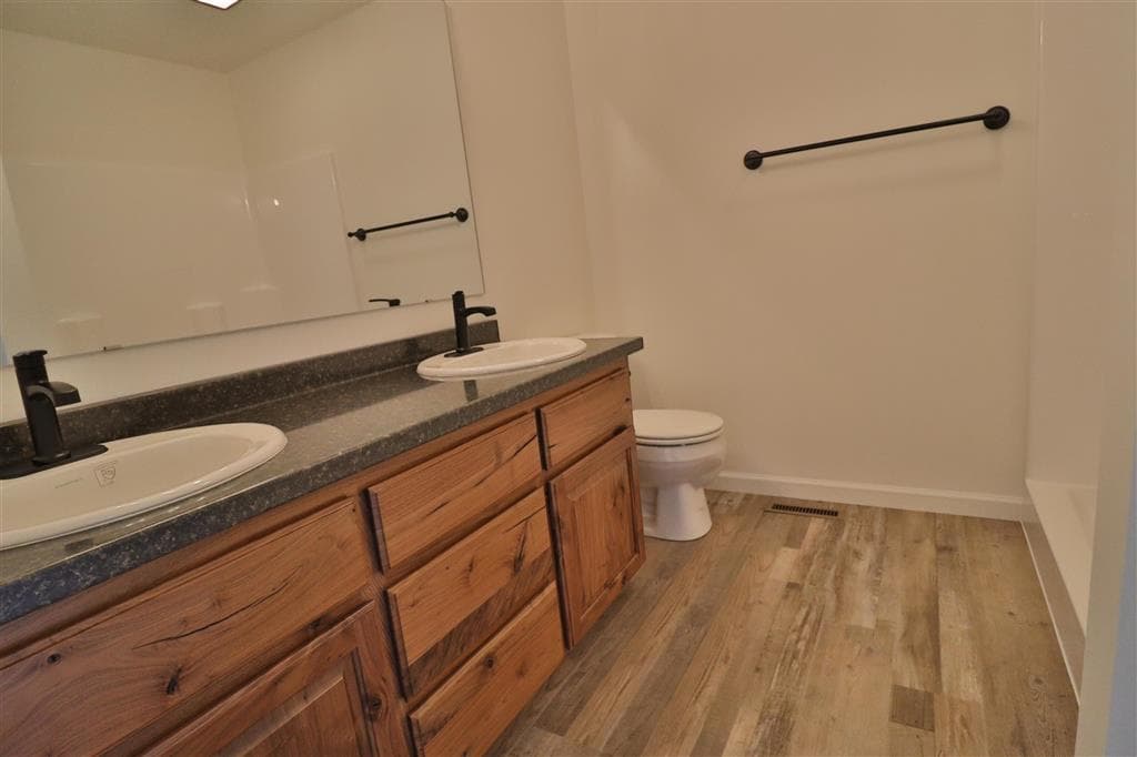 1182 Van Pl — photo 10 of 21
