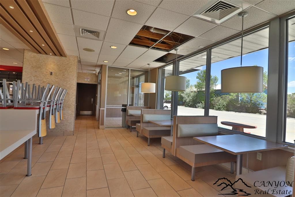 1902 Mountain View Dr — photo 16 of 25