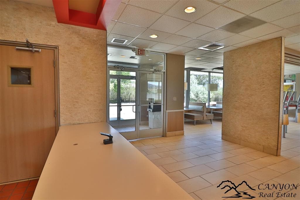1902 Mountain View Dr — photo 6 of 25