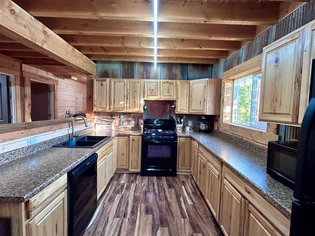 307 W Platte — photo 12 of 25