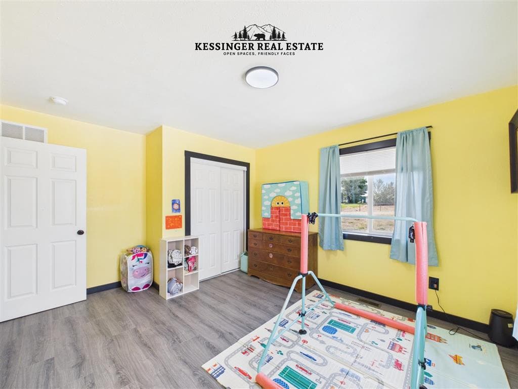1133 Barrows Rd — photo 18 of 25