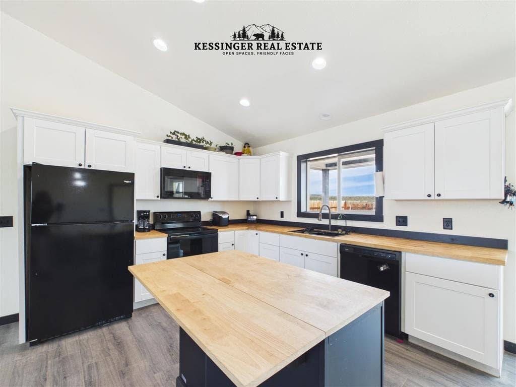 1133 Barrows Rd — photo 7 of 25