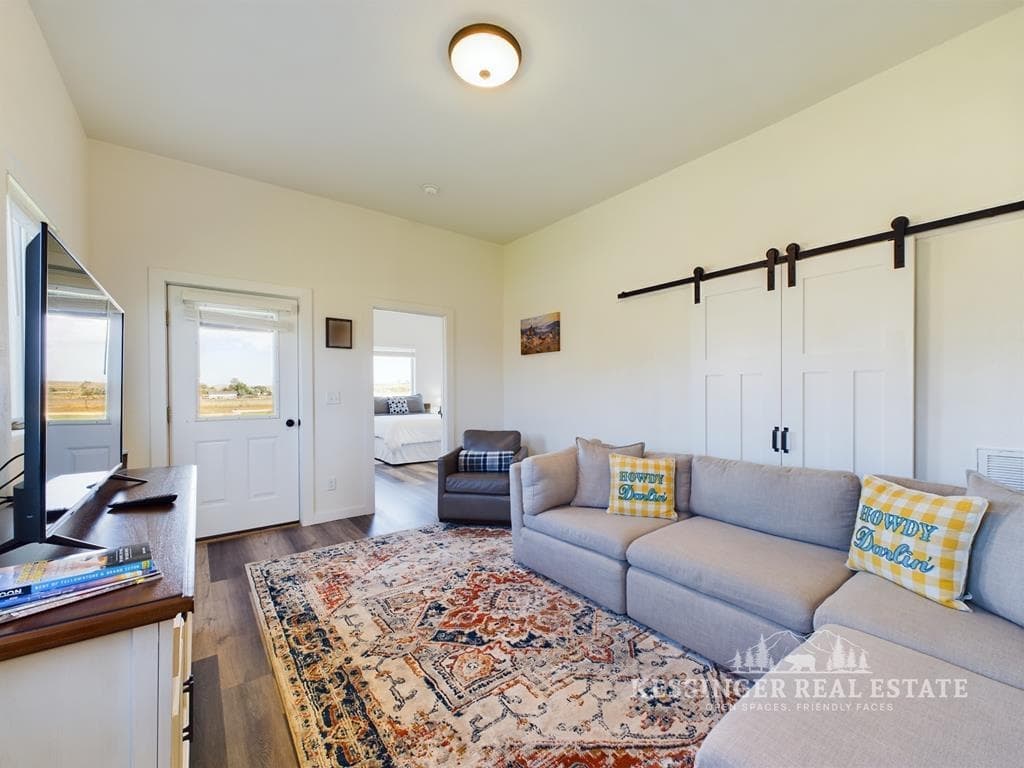653 Southfork Rd — photo 12 of 25